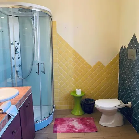 ホームステイ Smeralda